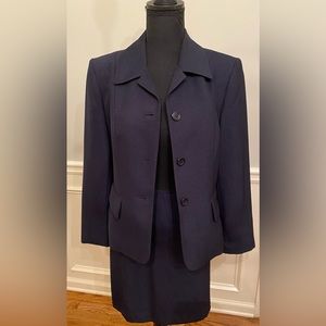 Le Suit Navy skirt suit 10 petite
